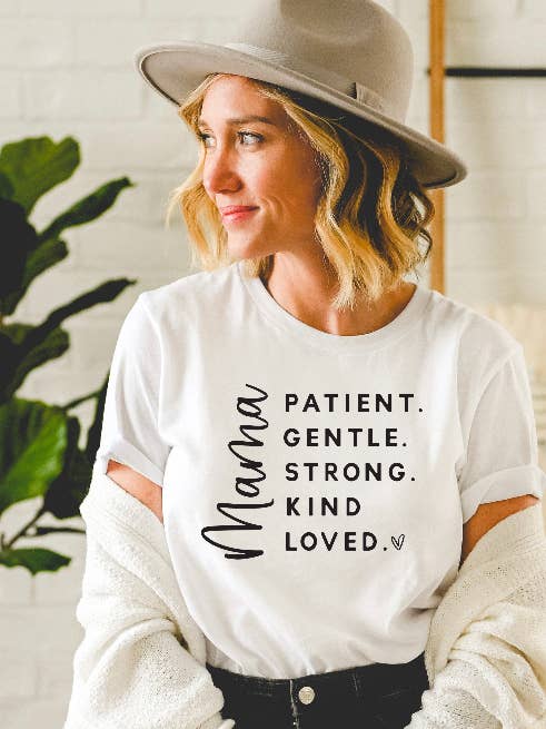 Mamma. Tee paziente, gentile, forte, gentile e amata per la vendita all'ingrosso da parte di 1989 Co.