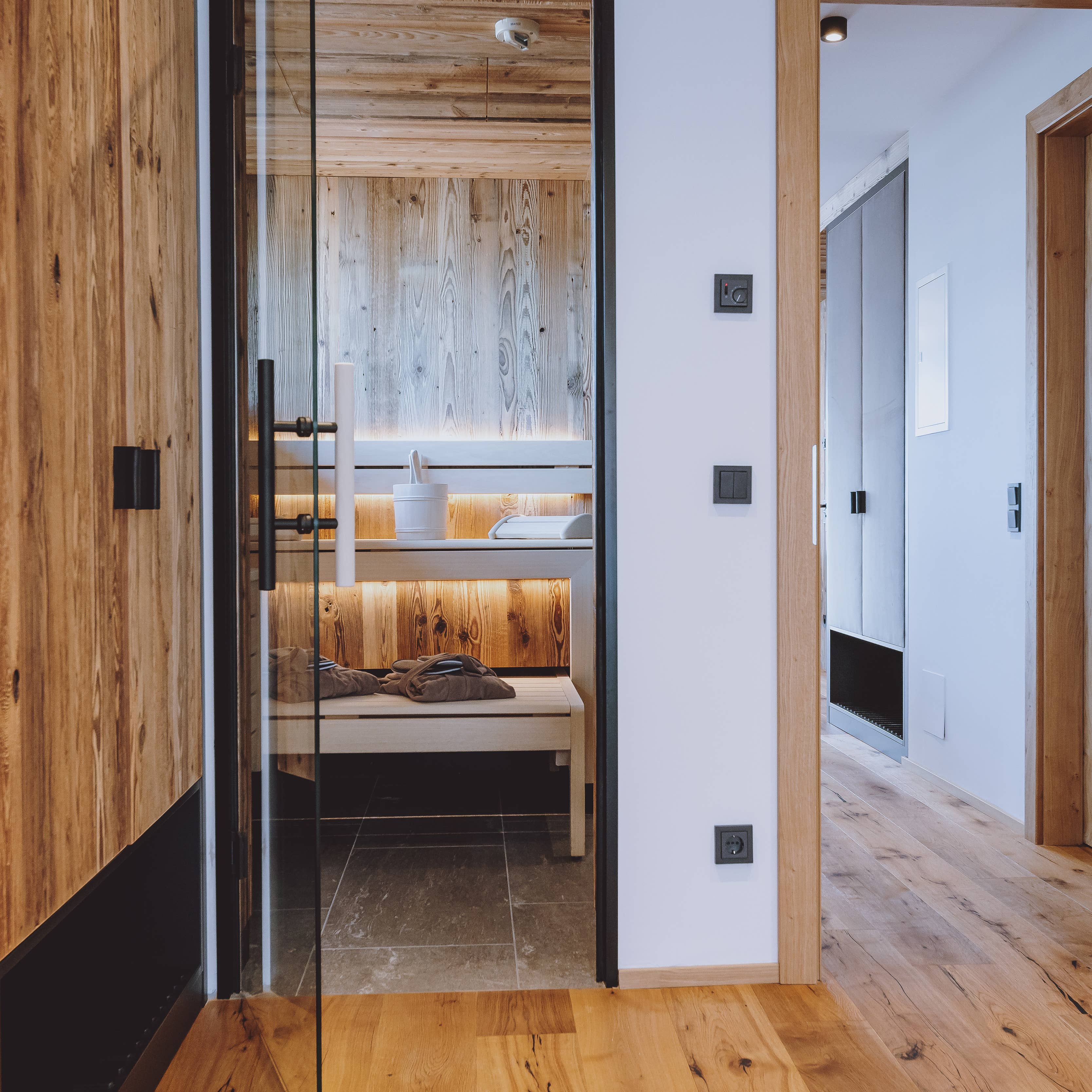 minimaro - luxury furniture handles - Wholesale Knob/Pull - MILANO PRESTIGE - 61 colors - 6 sizes - 7 seam colors25