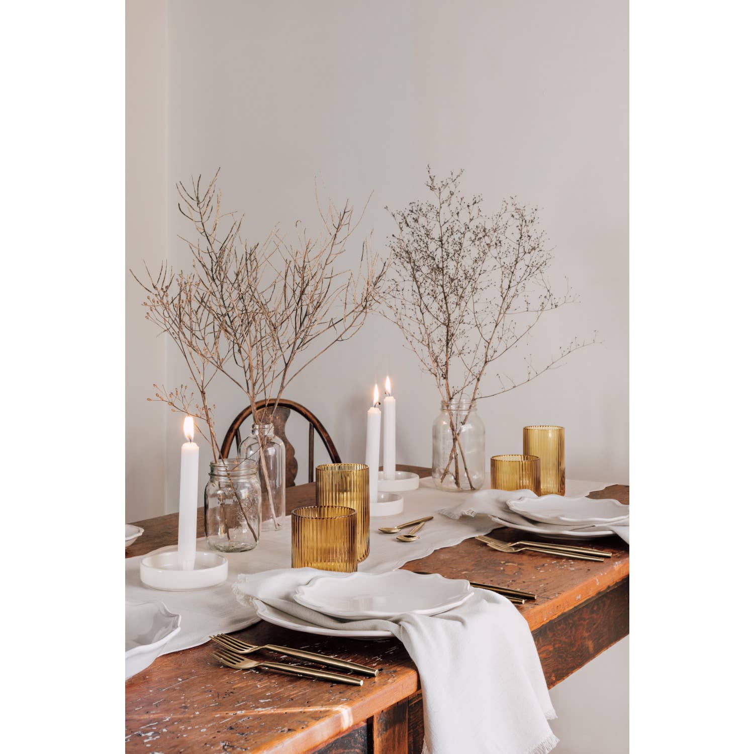 Danica Heirloom - Wholesale Table Runner - Natural Florence Table Runner1