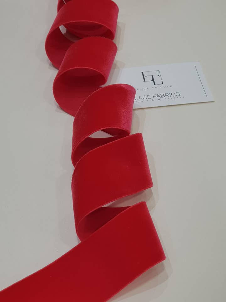 Rött elastiskt sammetband per meter brett sammetband för wholesale av Lace To Love