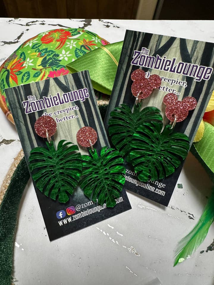 Monstera Blad Örhängen för wholesale av Zombie Lounge Bootique