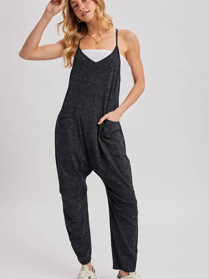 SLEEVELESS V-NECK ONESIE JUMPSUIT WITH POCKETS for wholesale by Bluivy