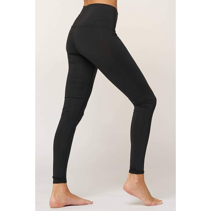 Solid Black Hot Pants för wholesale av Teeki Boutique + WithLove USA Made ~ Wholesale