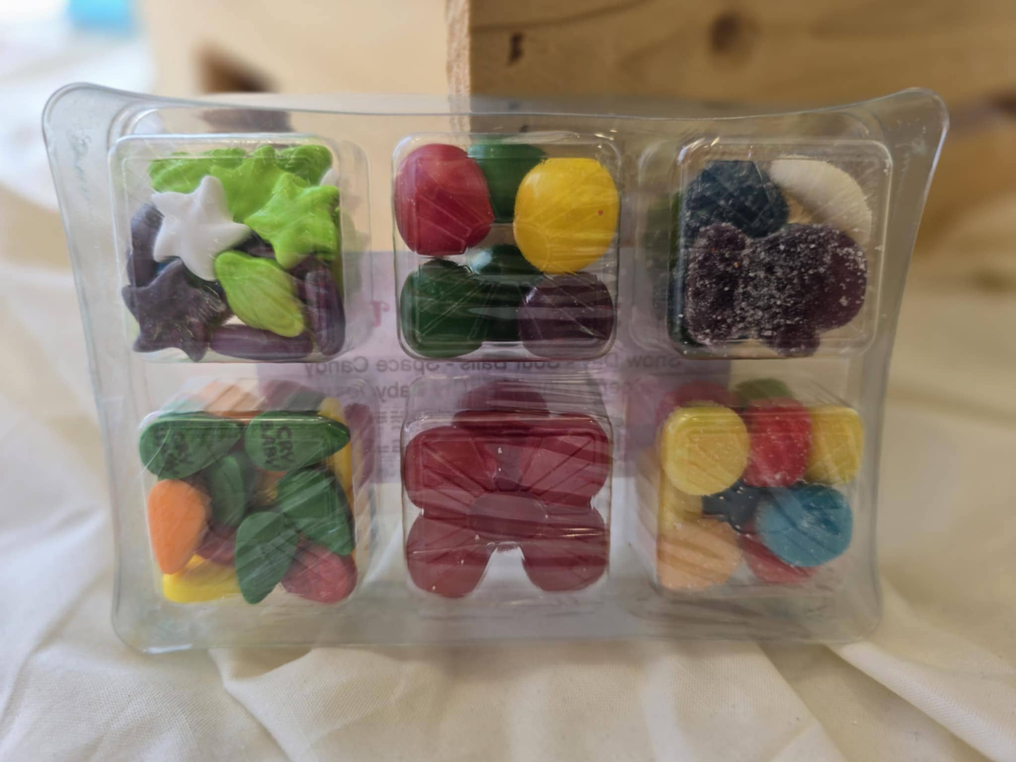 Color Me Chocolate – Gomas por atacado – Caixa de Presente de Doces Azedos Snackle1