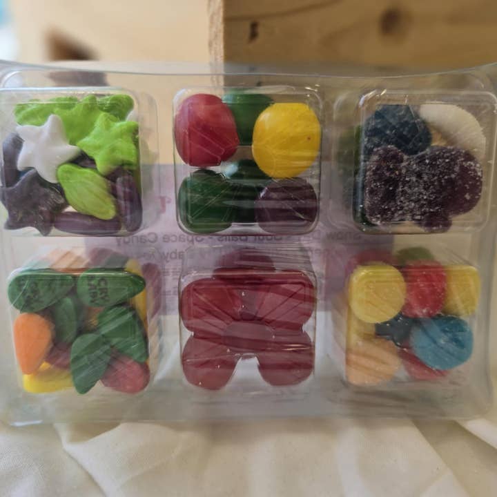 Color Me Chocolate – Gomas por atacado – Caixa de Presente de Doces Azedos Snackle1