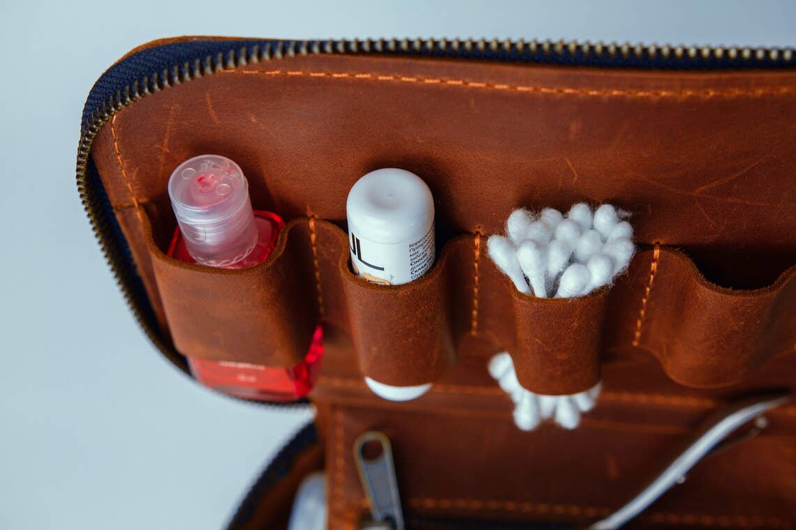 Pikore - Wholesale Toiletry Bag - Men's - Leather dopp kit for men2