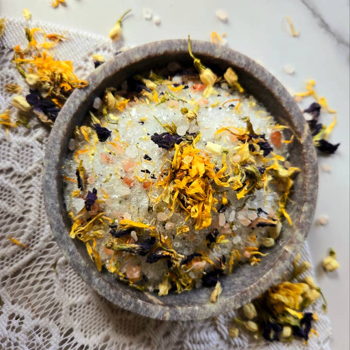 Gnat and Bee - Wholesale Bath Soak/Milk - NEW Mystic Maiden - Botanical, Color Shifting Bath Soak