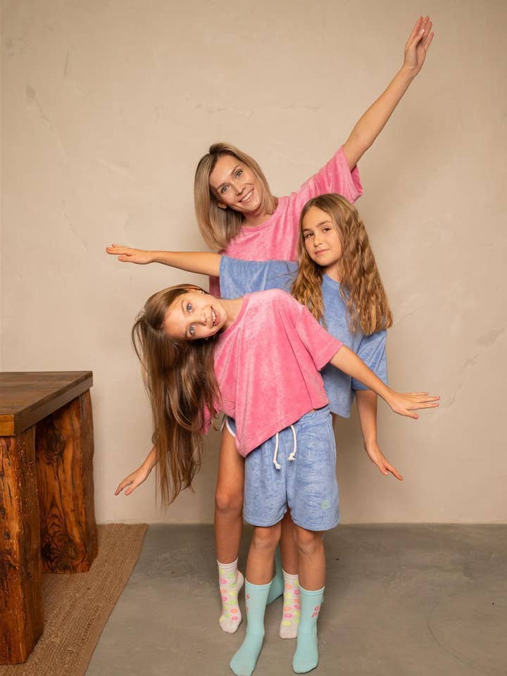 T-shirt court en éponge rose pour la vente par My Day My Dream