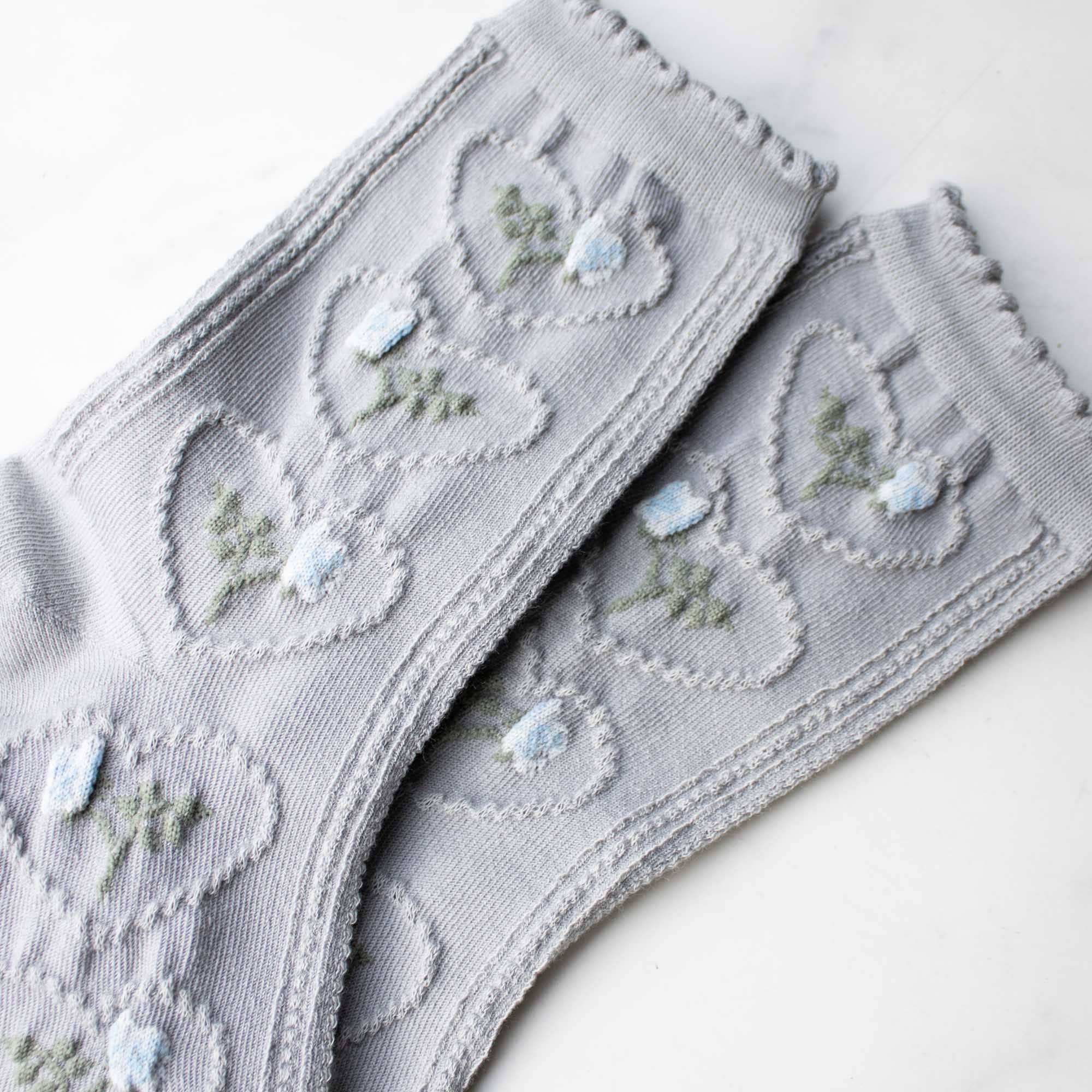 Tiepology – Meias - Mulher por atacado – Meias Casuais Femininas Vintage com Rosas e Corações5