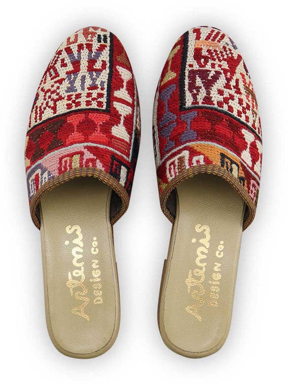 Sumak Kilim Slides für Damen, Größe 9 für den Großhandel von Artemis Design Co.