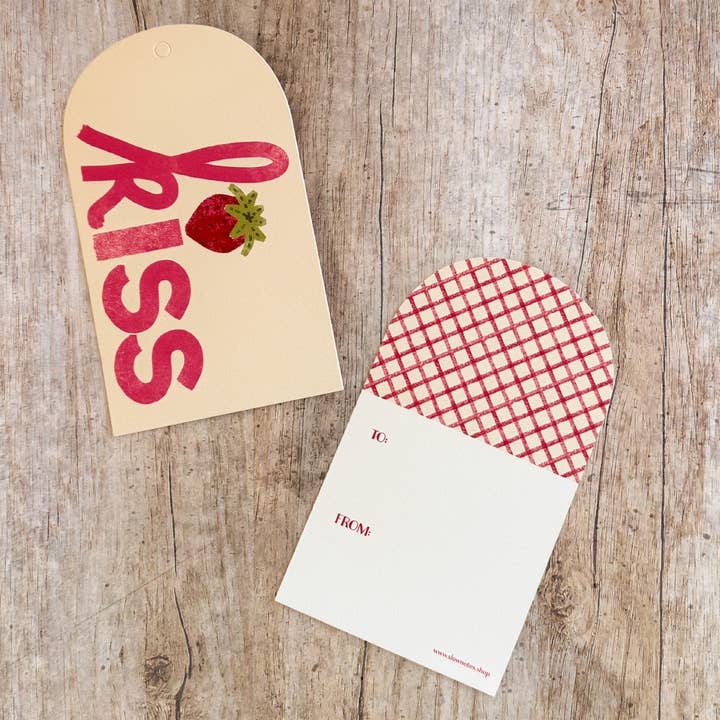 Jordgubbskyss Båge Presentetikett – Bomullspappersetikett (Förpackning med 6) för wholesale av Slow Notes