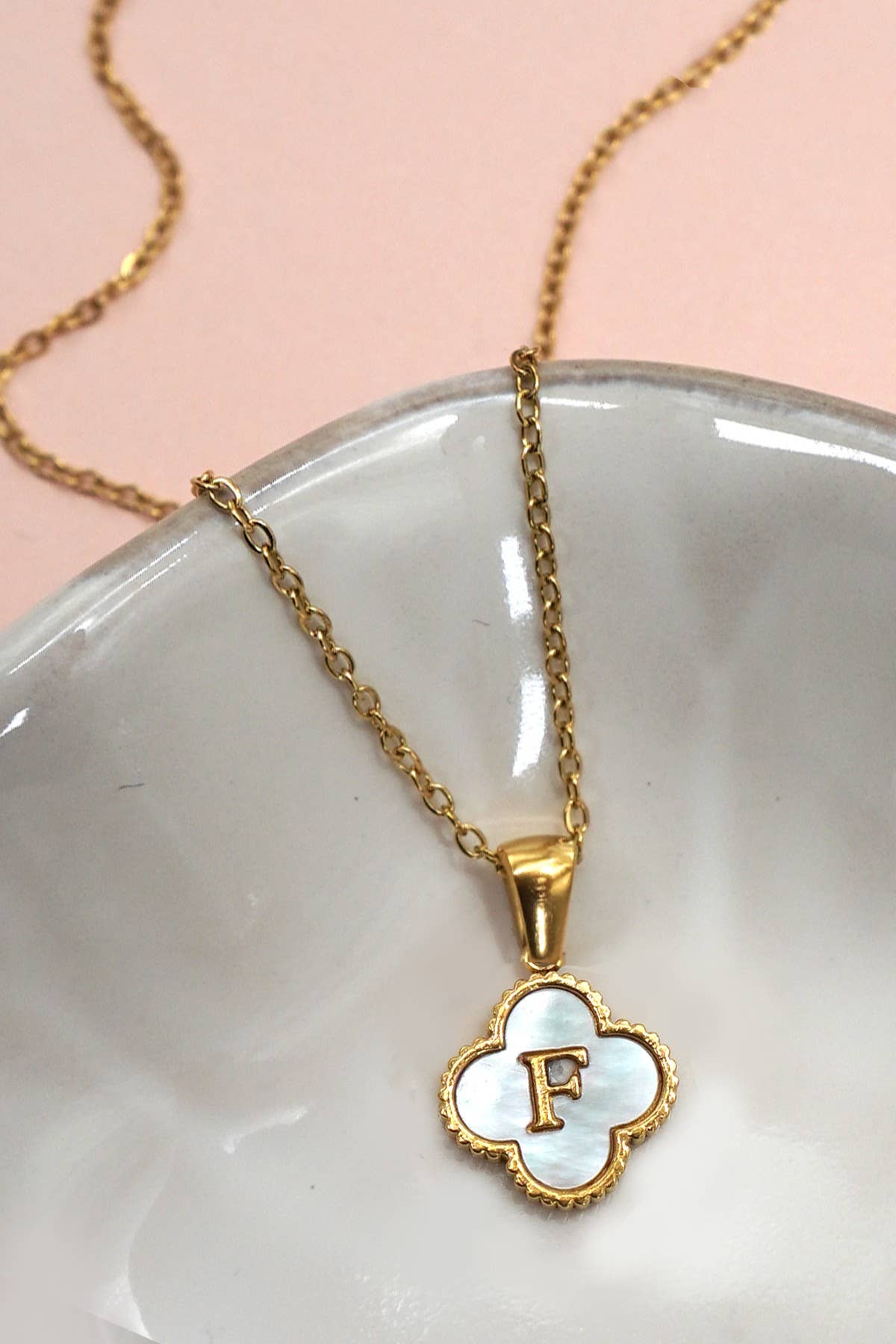 JOSSLYN by wall to wall - Wholesale Pendant/Charm Necklace - 18K STAINLESS STEEL MOP CLOVER INITIAL NECKLACE | 40NK94877