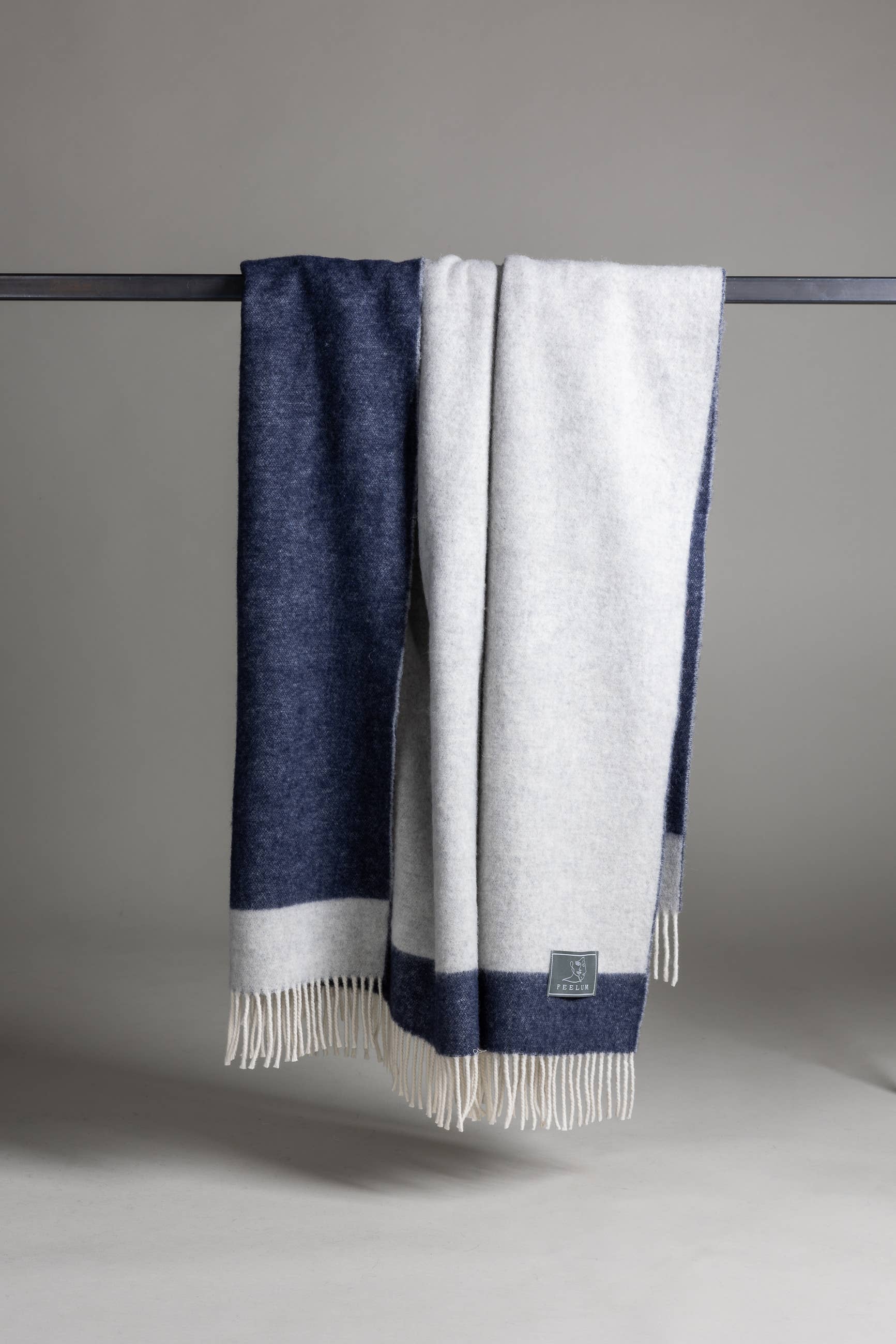 FEELUM homelinen by David Home srl - Wholesale Throw Blanket - TEOREMA plaid 15% cashmere 85% wool8