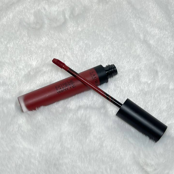 Meli beauty - Wholesale Lipstick - Matt liquid lipstick1