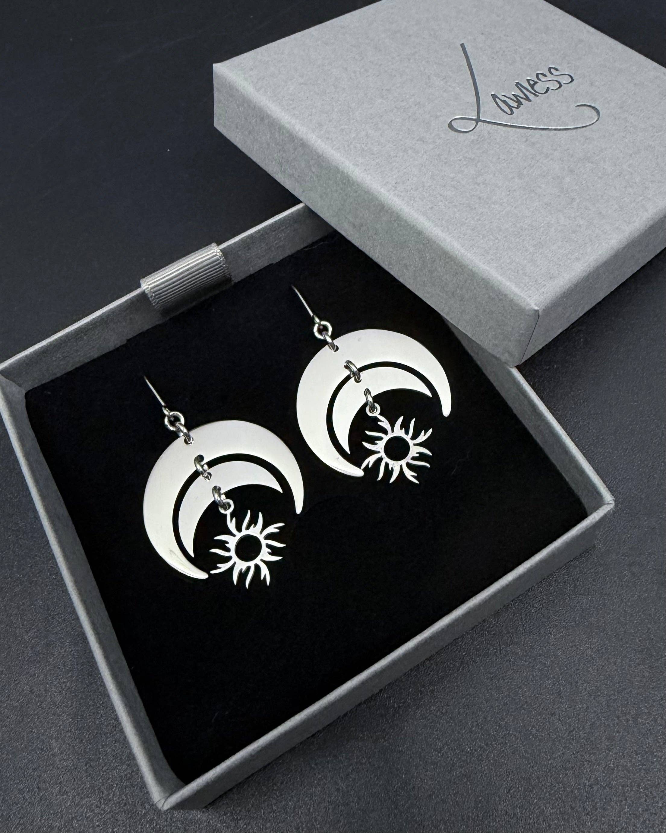 Lawless - Wholesale Dangle Earrings - Eos Balance Earrings - Silver 30mm2