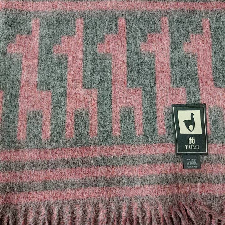 MODA LATINA - Wholesale Throw blanket - Luxury Alpaca blankets - wool blankets - peruvian blankets4