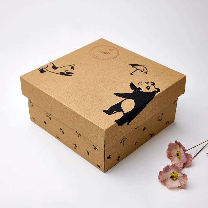Saga Copenhagen - Wholesale New Mom Gift Box/Set - Wear & Wow Box - Nude Embroidered Premature Box - Clover an Ivory - Organic Cotton2