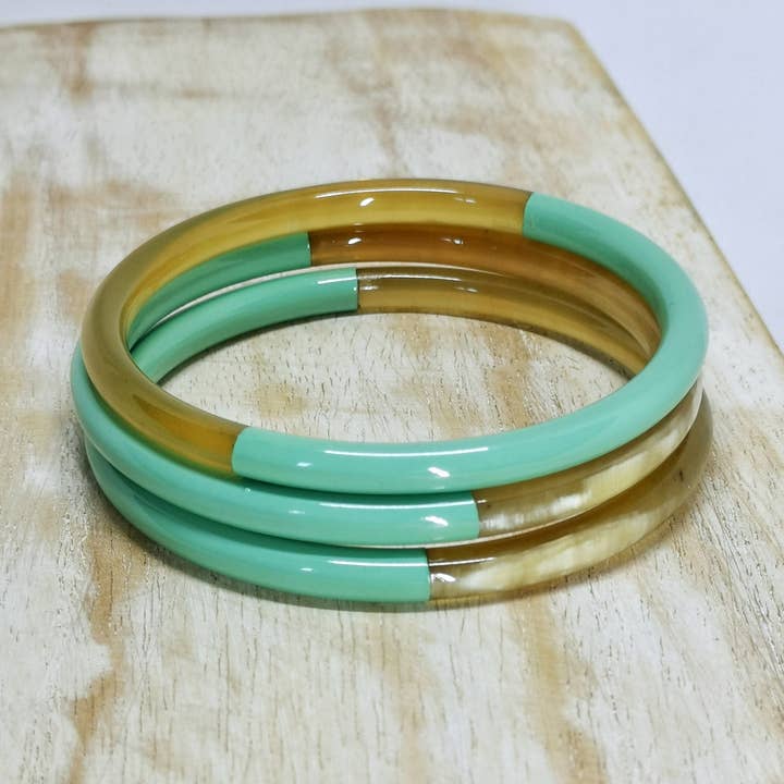 Brick horn bangle for wholesale by Nayda Diaries