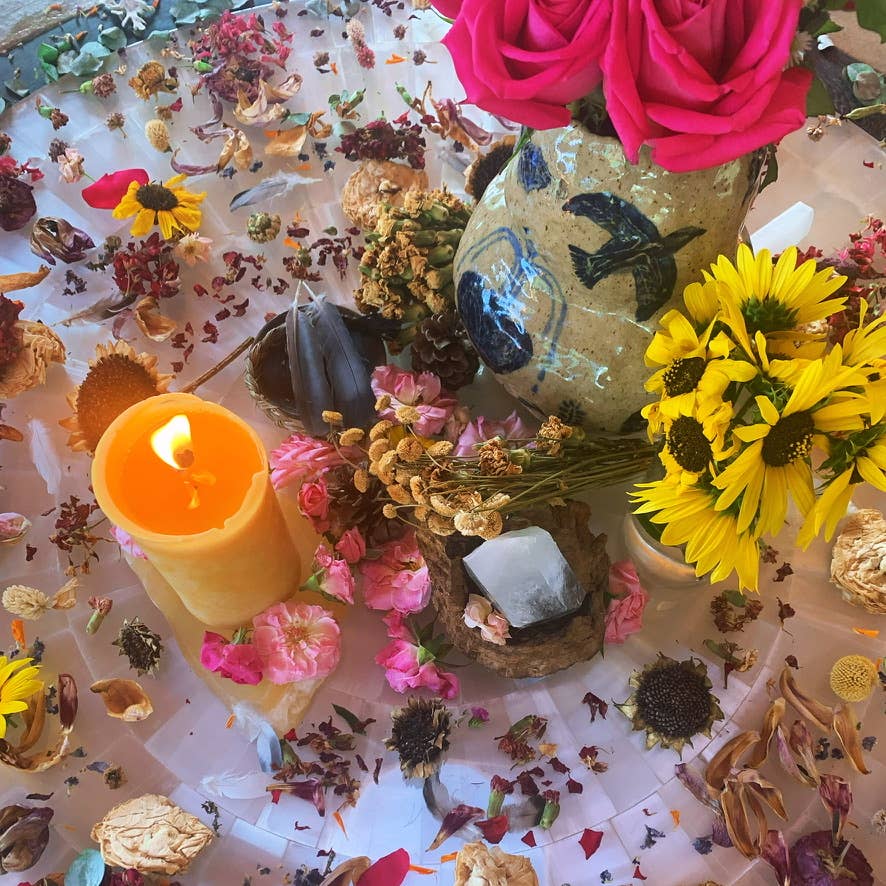 Buzz In The Hills – Großhandel Stumpenkerze – Stumpenkerze aus 100% Bienenwachs3