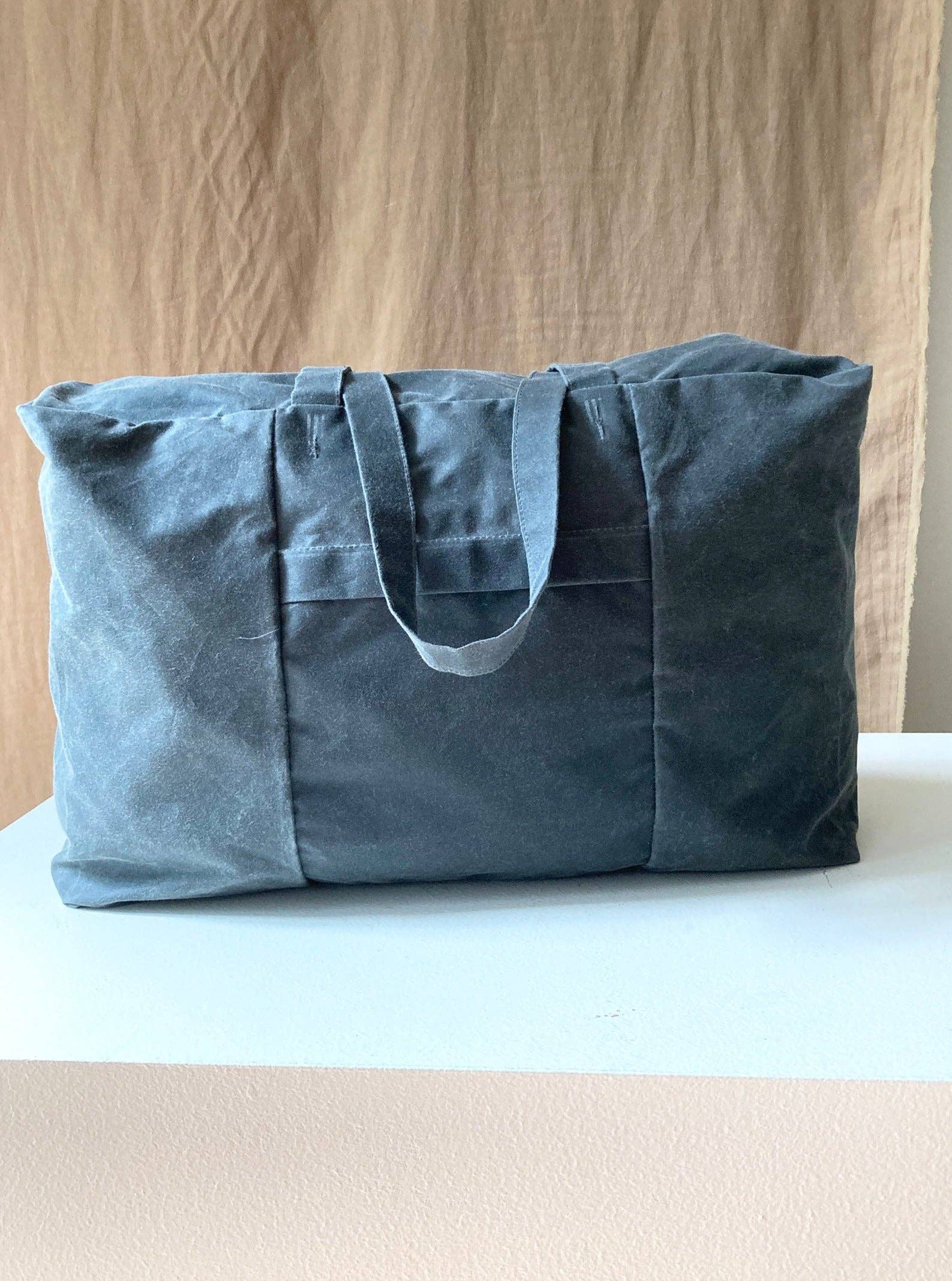 atelier b - Wholesale Messenger Bag - Unisex - Sac boîte | Box bag No6093ub, coton ciré | waxed cotton2