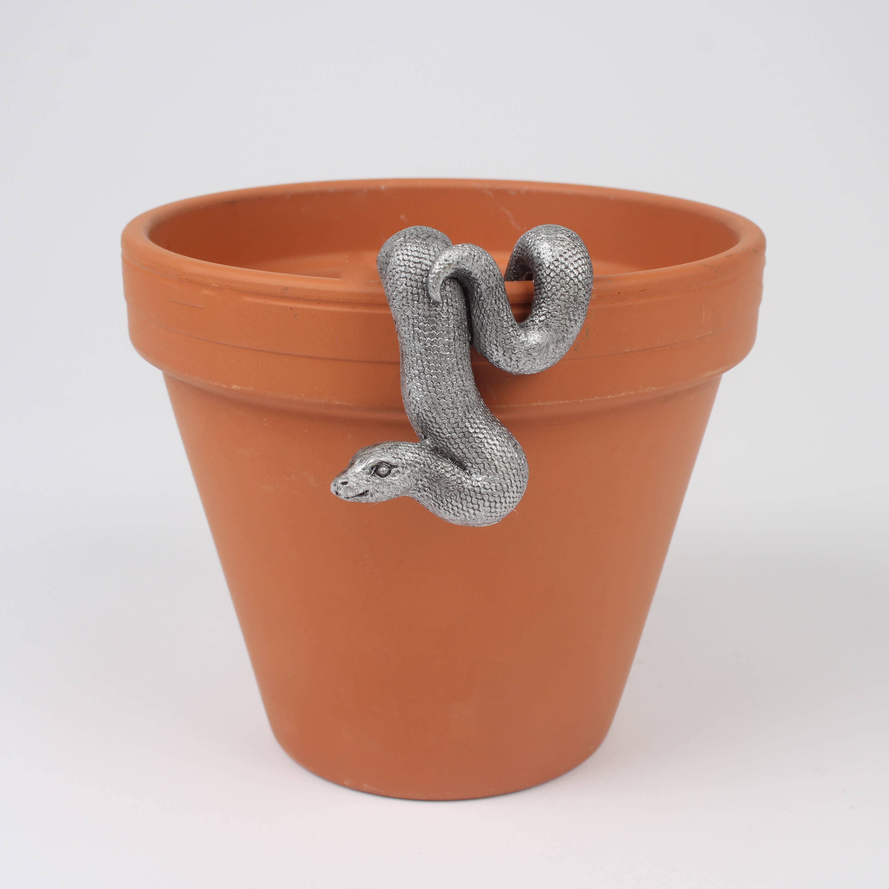 Originals International Ltd – wholesale Decorative figurine – Silver Snake Pot Hanger– Unique Gothic Noir Decor - Small1
