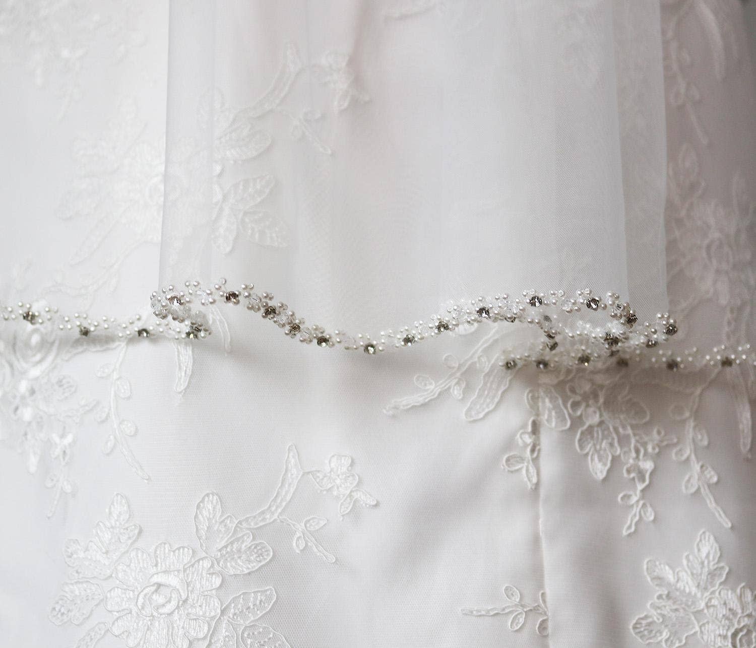 allureweddingjewelry - Vendita all'ingrosso Velo - Donna - Velo da sposa con bordo di perle, strass e cristalli4