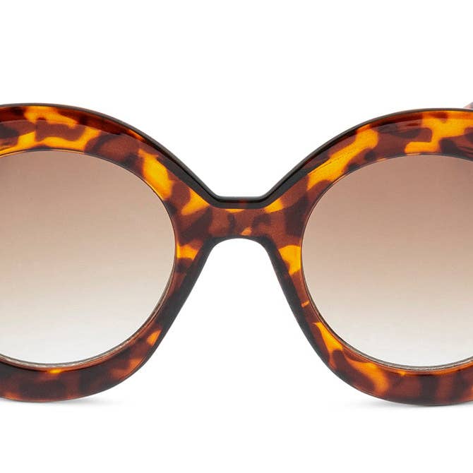 Lunettes de soleil rondes Lola - écaille de tortue pour la vente par Retropeepers Ltd