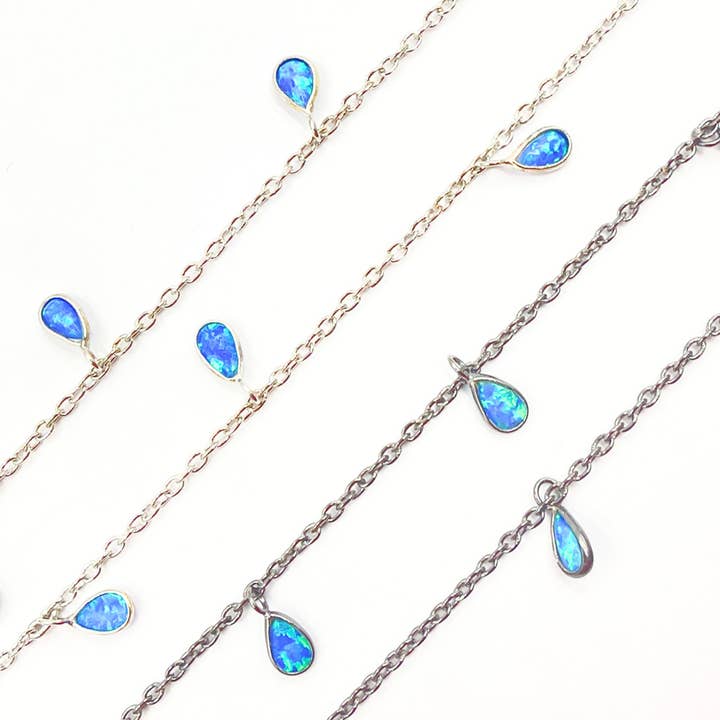 Jewels & Chains – wholesale Kedjehalsband – Skapad blå opal tårdroppsformad dingelkedja. CBO55