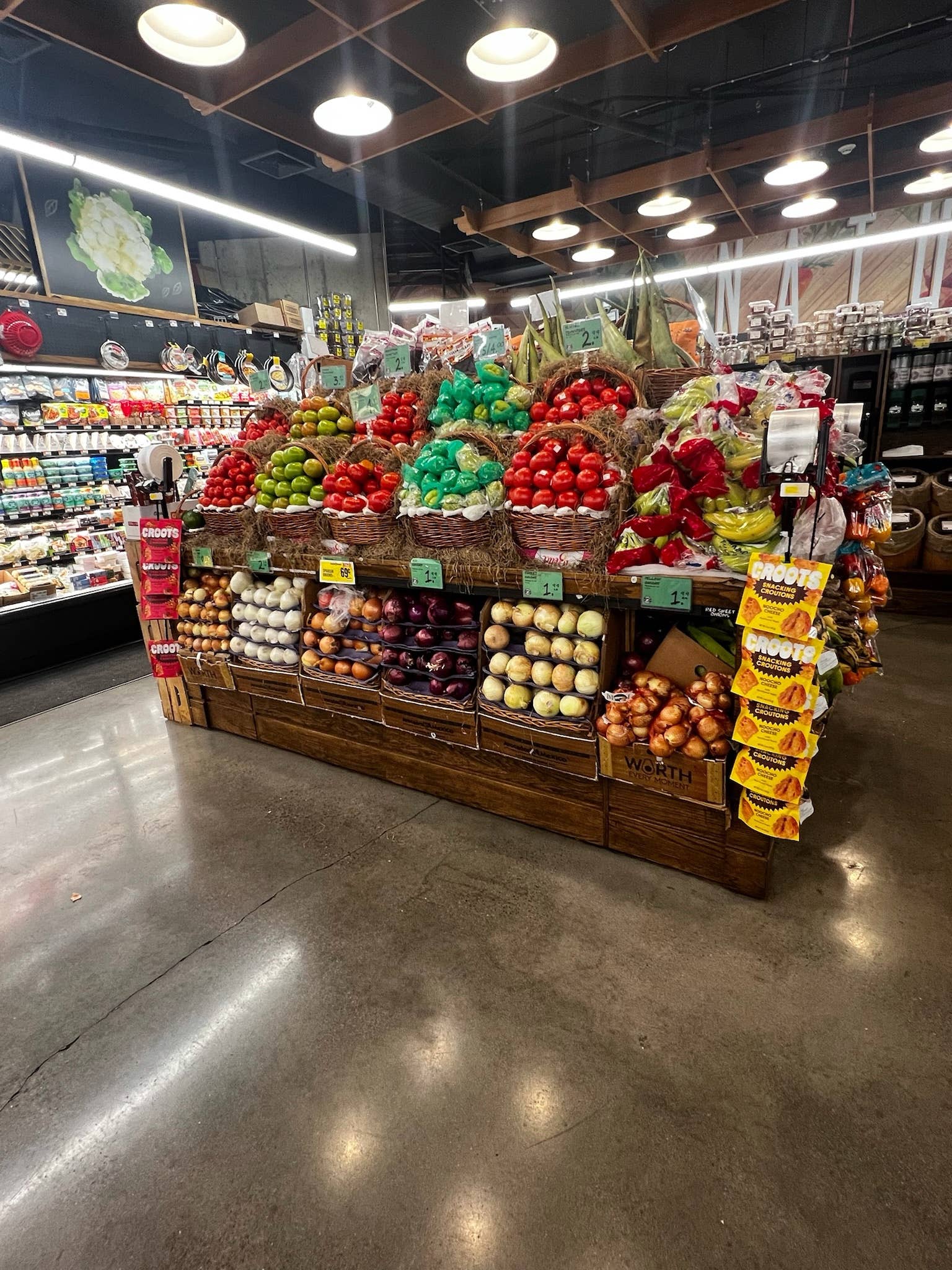 Croots - Wholesale Crackers - Sesame Hot Honey: Snackable Sourdough Croutons6