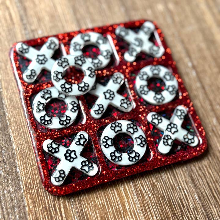 Tic Tac Toe - Mini Resin Game Board (Dawg Print) for wholesale by Gigi Laine Gifting Co