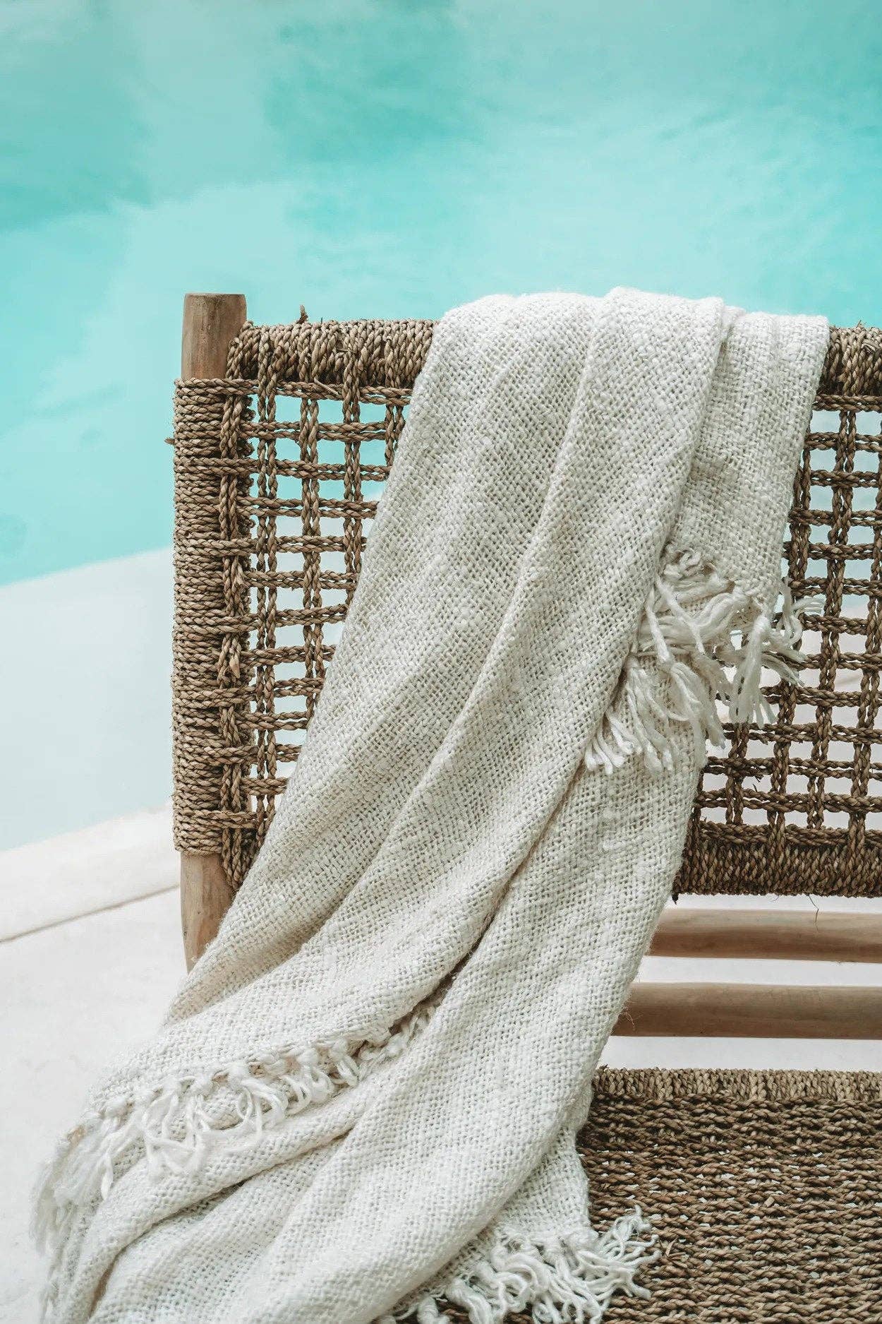 Bazar Bizar Living - Wholesale Throw Blanket - The s'il vous Plaid - Cream1