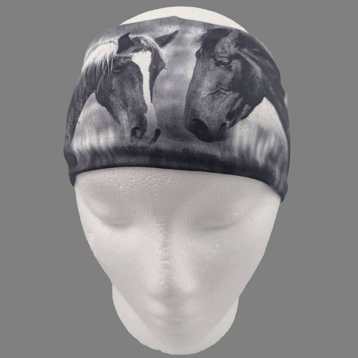 HW160 - REA B & W Häst Huvudduk för wholesale av Gem City Attire