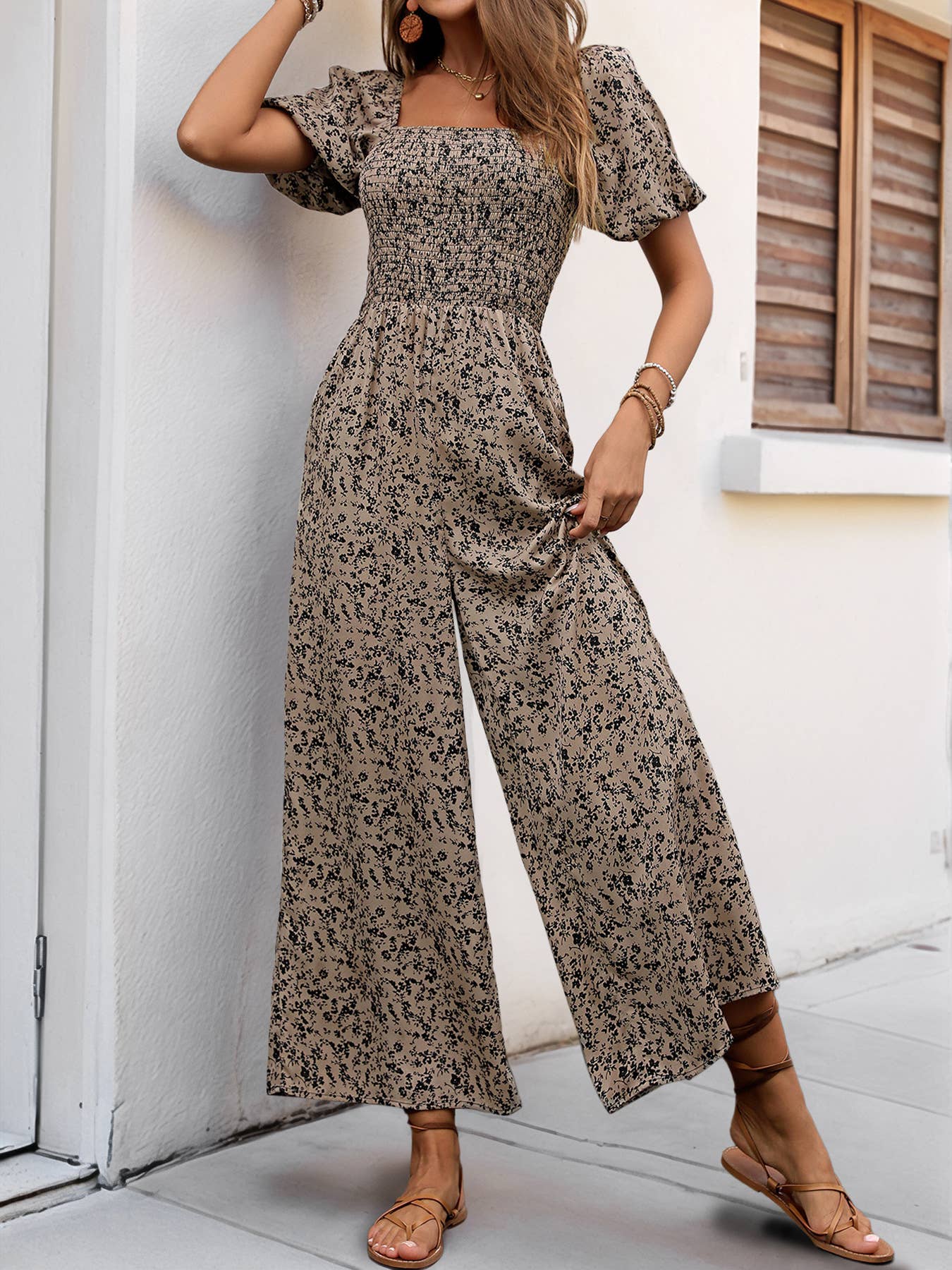 Black Square Neck Puff Sleeve Wide-Leg Printed Jumpsuit for wholesale on Faire3