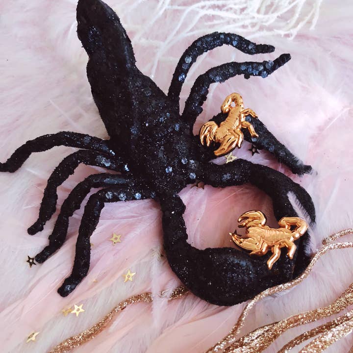 Lilly Baik - Wholesale Lapel Pin/Button - Scorpion 3D Lapel Pin3