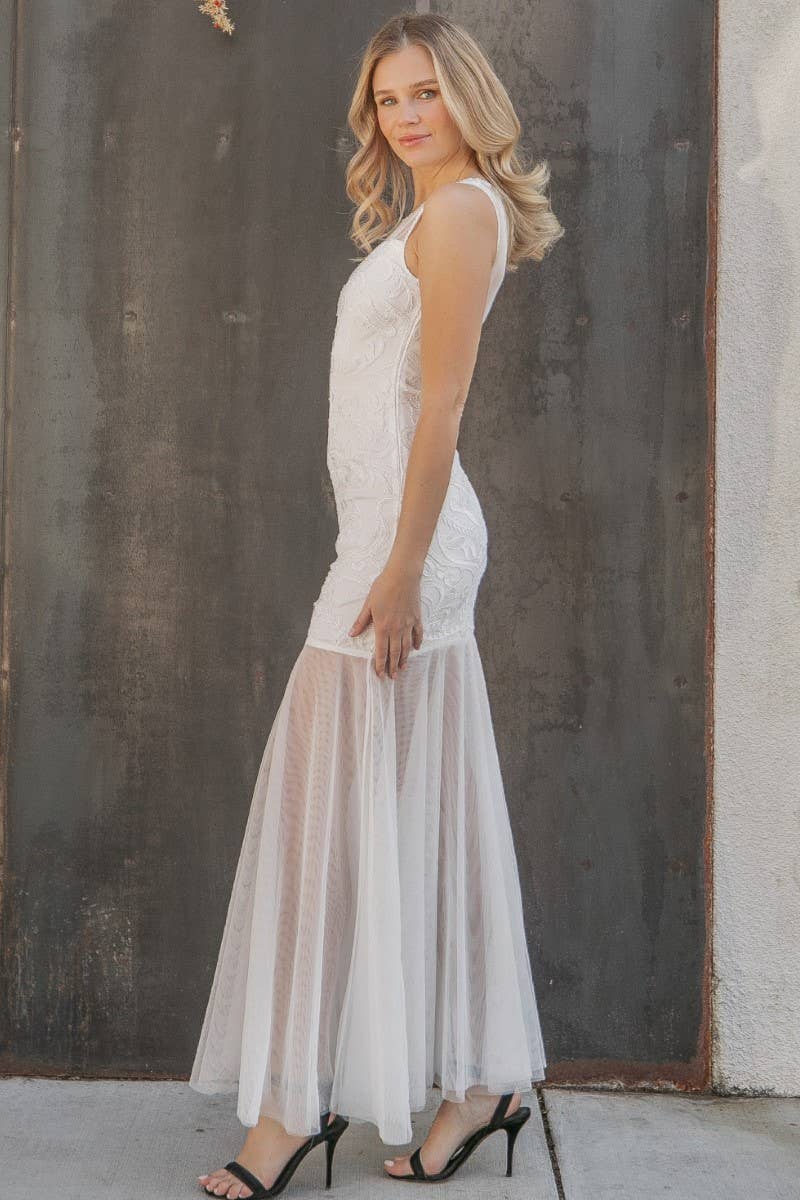 White BODYCON MAXI DRESS_628-214956 for wholesale on Faire3