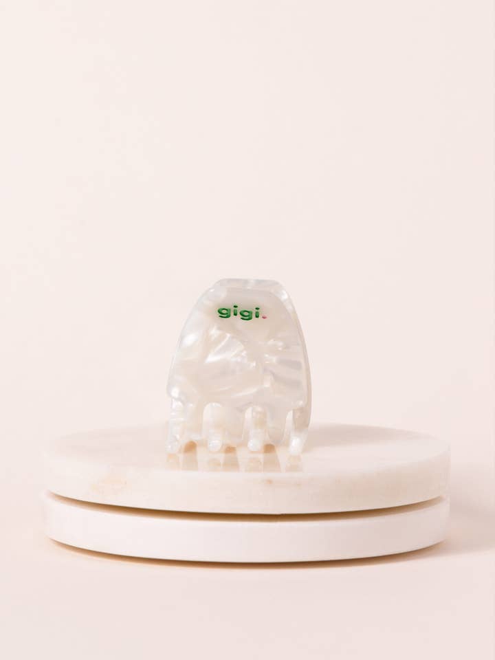 Mini pince nacre pour la vente par MY NAME IS GIGI PARIS