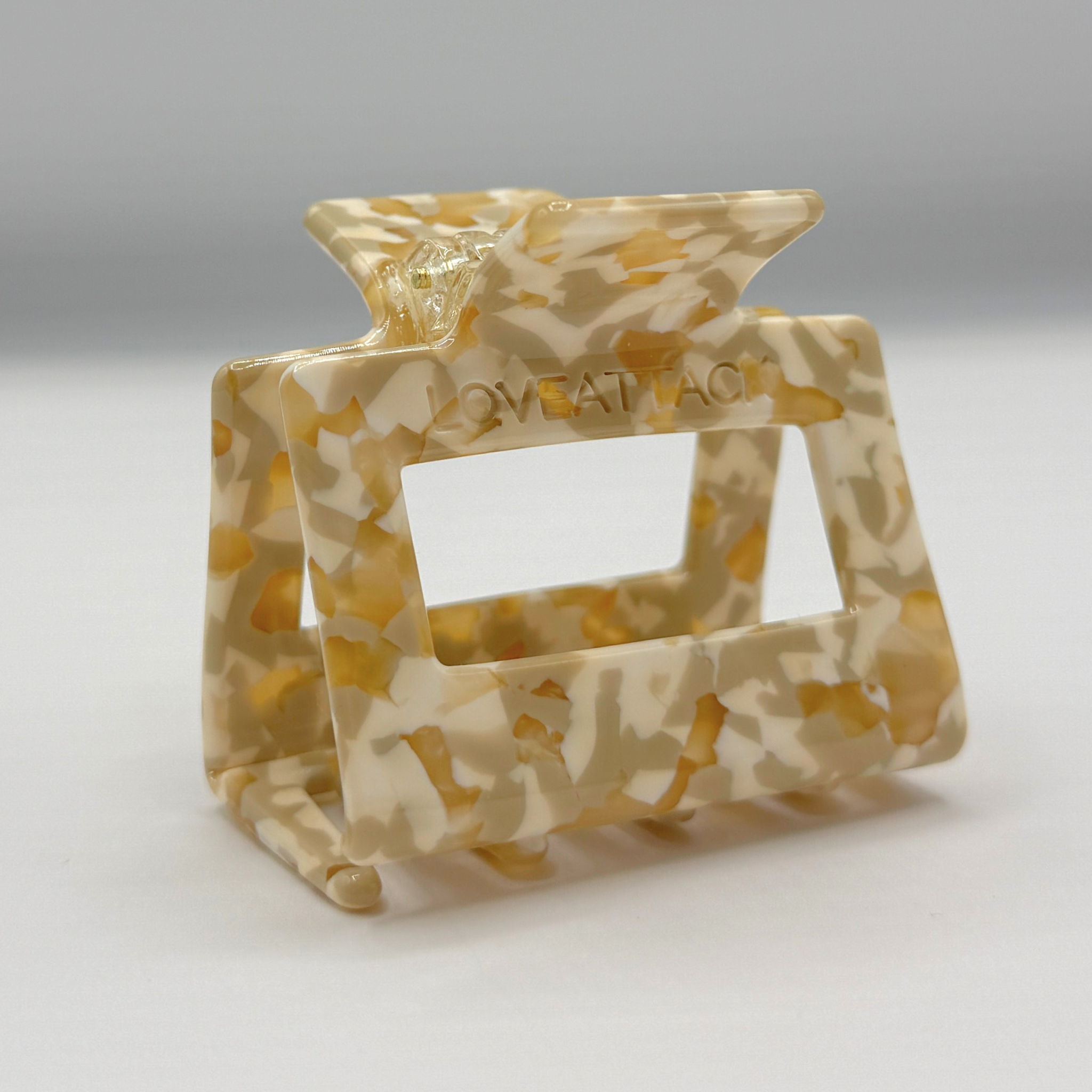 Love Attack - Wholesale Hair Clip - Women's - Raya Cellulose Acetate Hair Claw Clips5