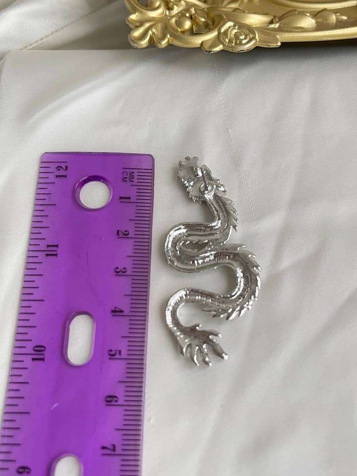 Importados: pendientes llamativos con forma de dragón para venta al por mayor de Cherry Casa
