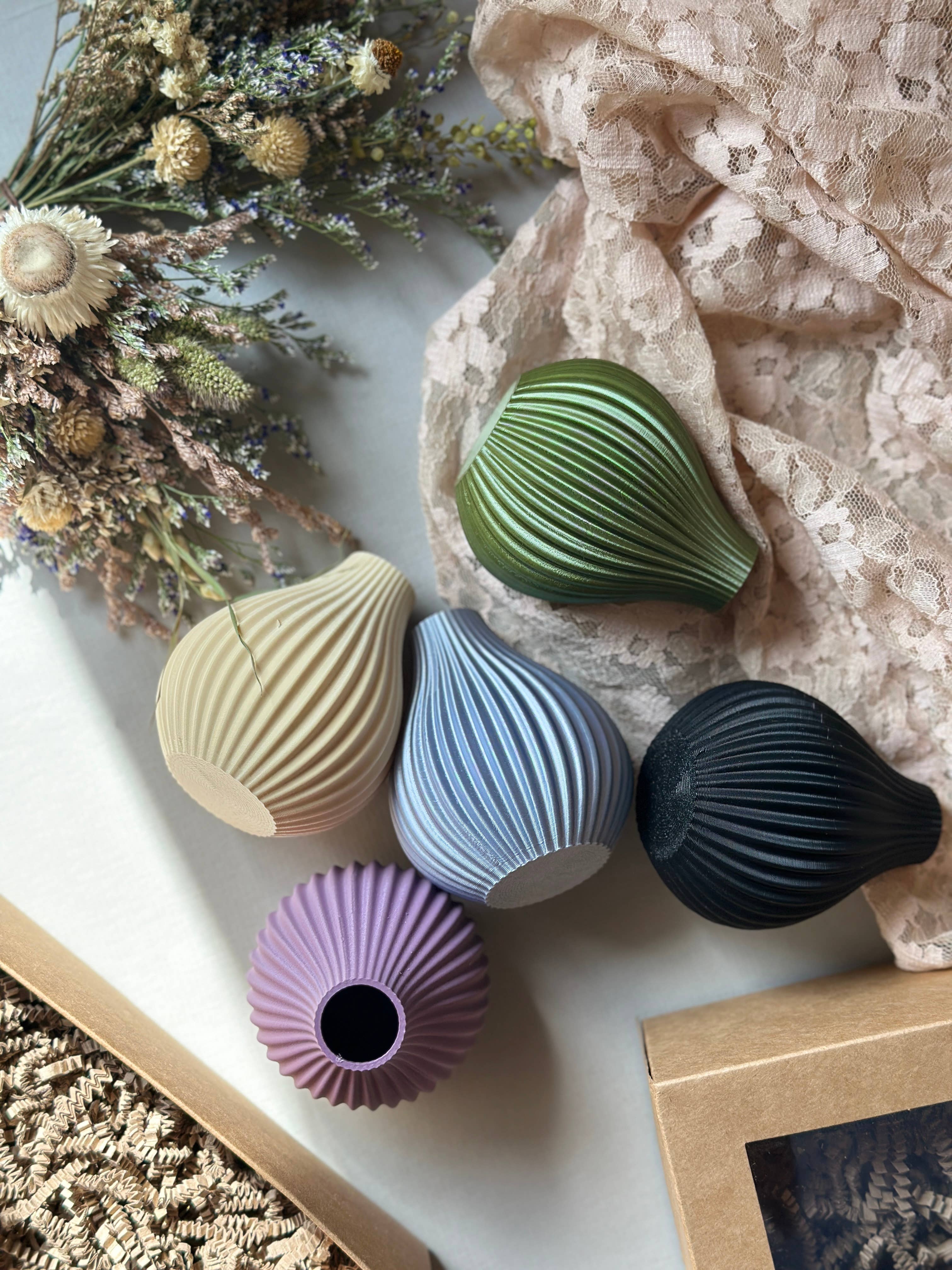 The Gardeners Wife - Wholesale Vase -  Bouquet in a Box — Dried Floral Bouquet + Vase Gift Set 20