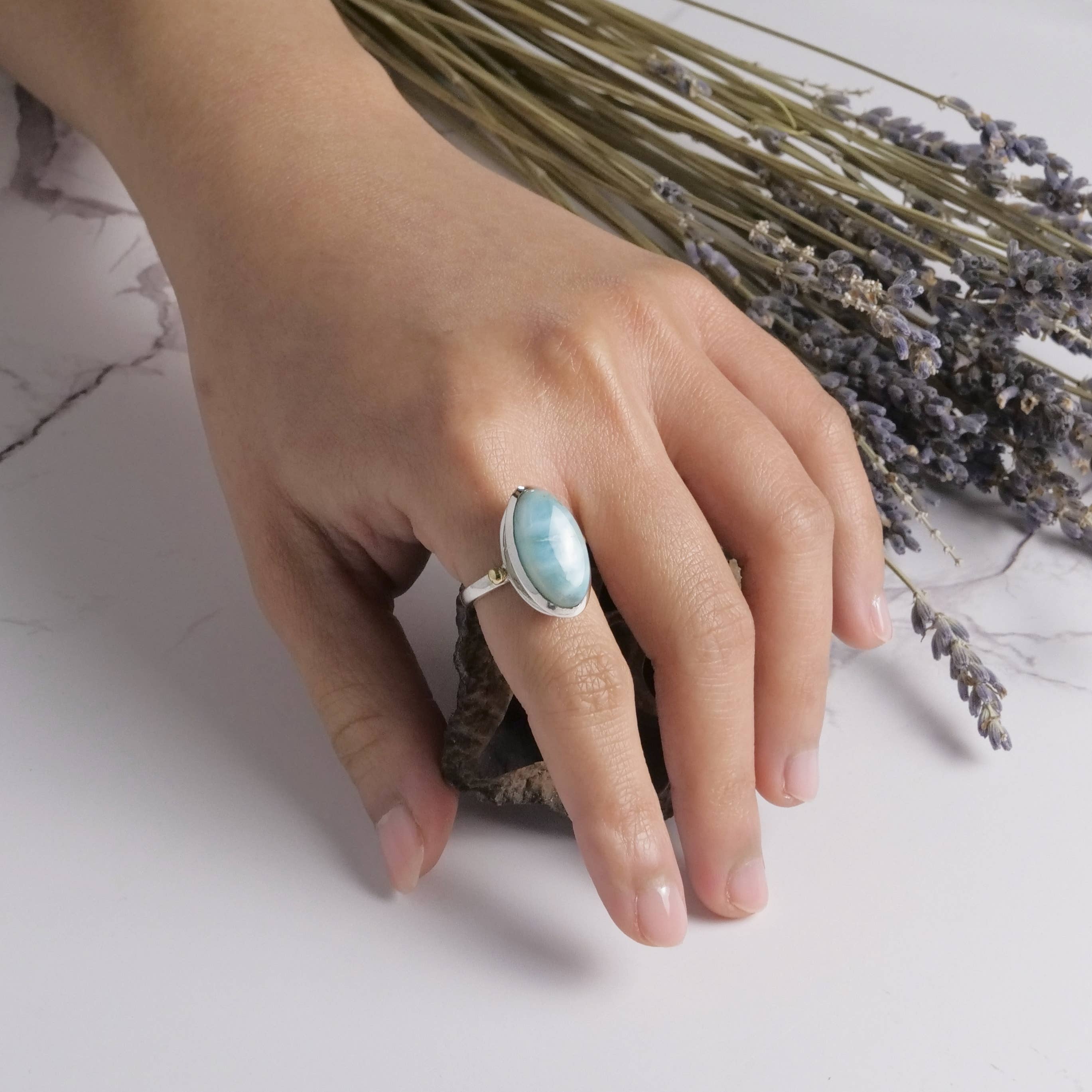 Baizaar - Wholesale Ring met een steen/solitaire ring - Zilveren Larimar Dromen Ring2