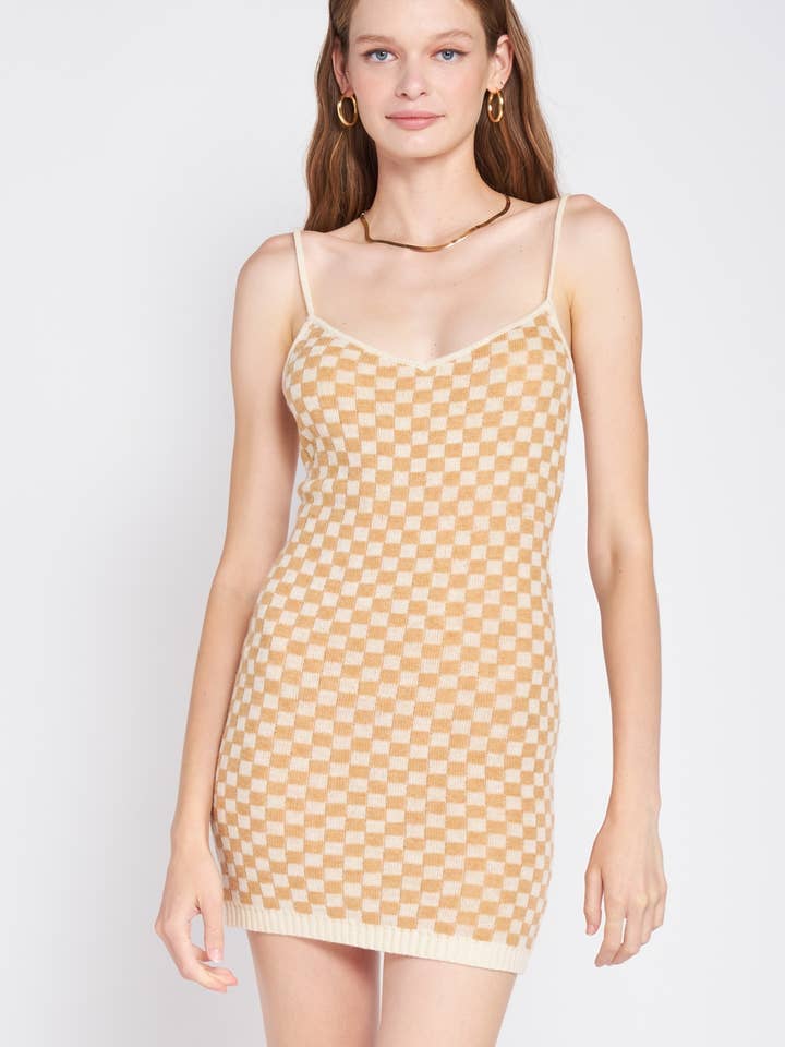 ROBE À BRETELLES SPAGHETTI AVEC DOS OUVERT pour la vente par Emory Park