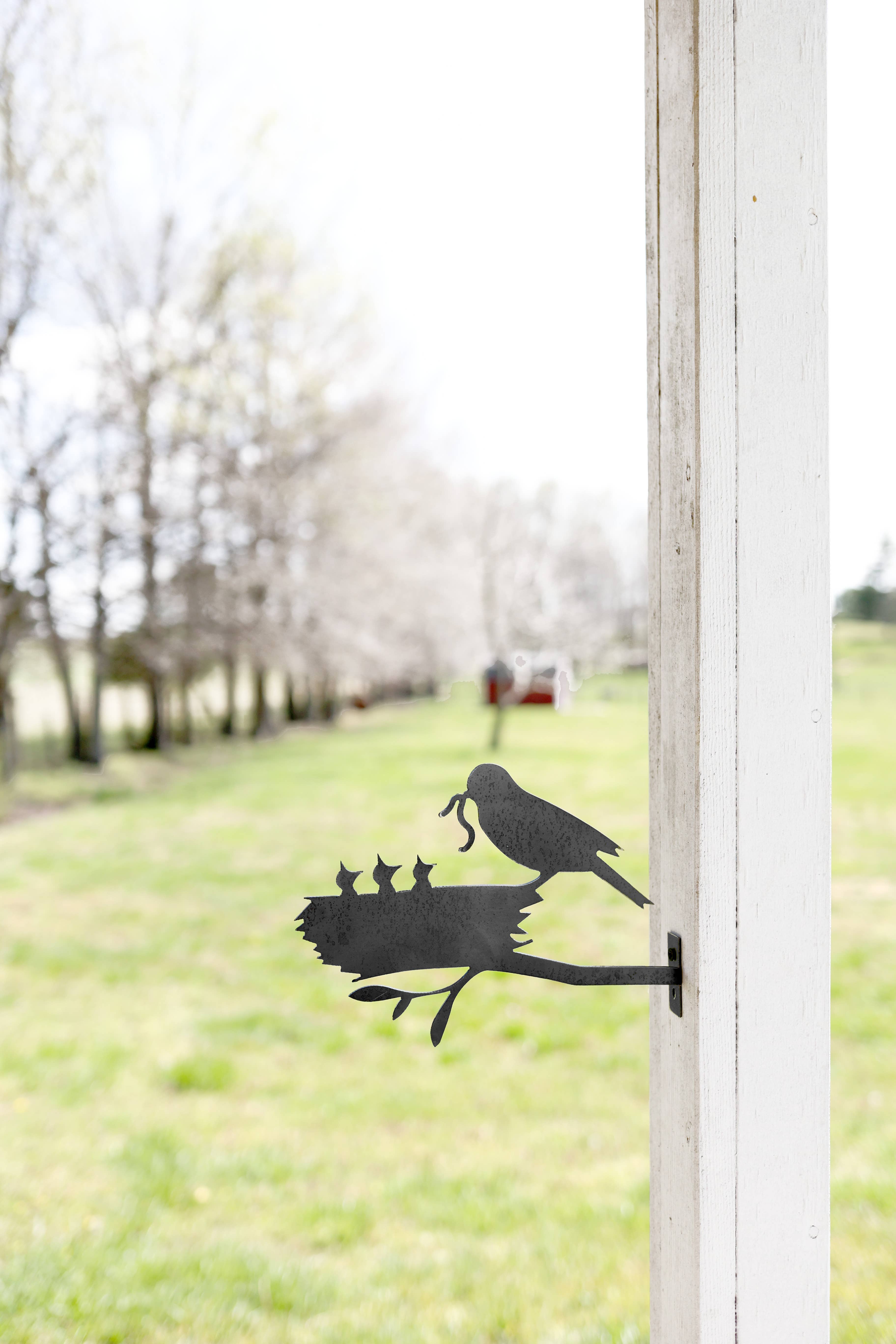 Highland Ridge  |  Handmade Home Decor - Wholesale Outdoor Ornament/Decor - Metal Bird Statue - Mama and Baby Birds Statue3