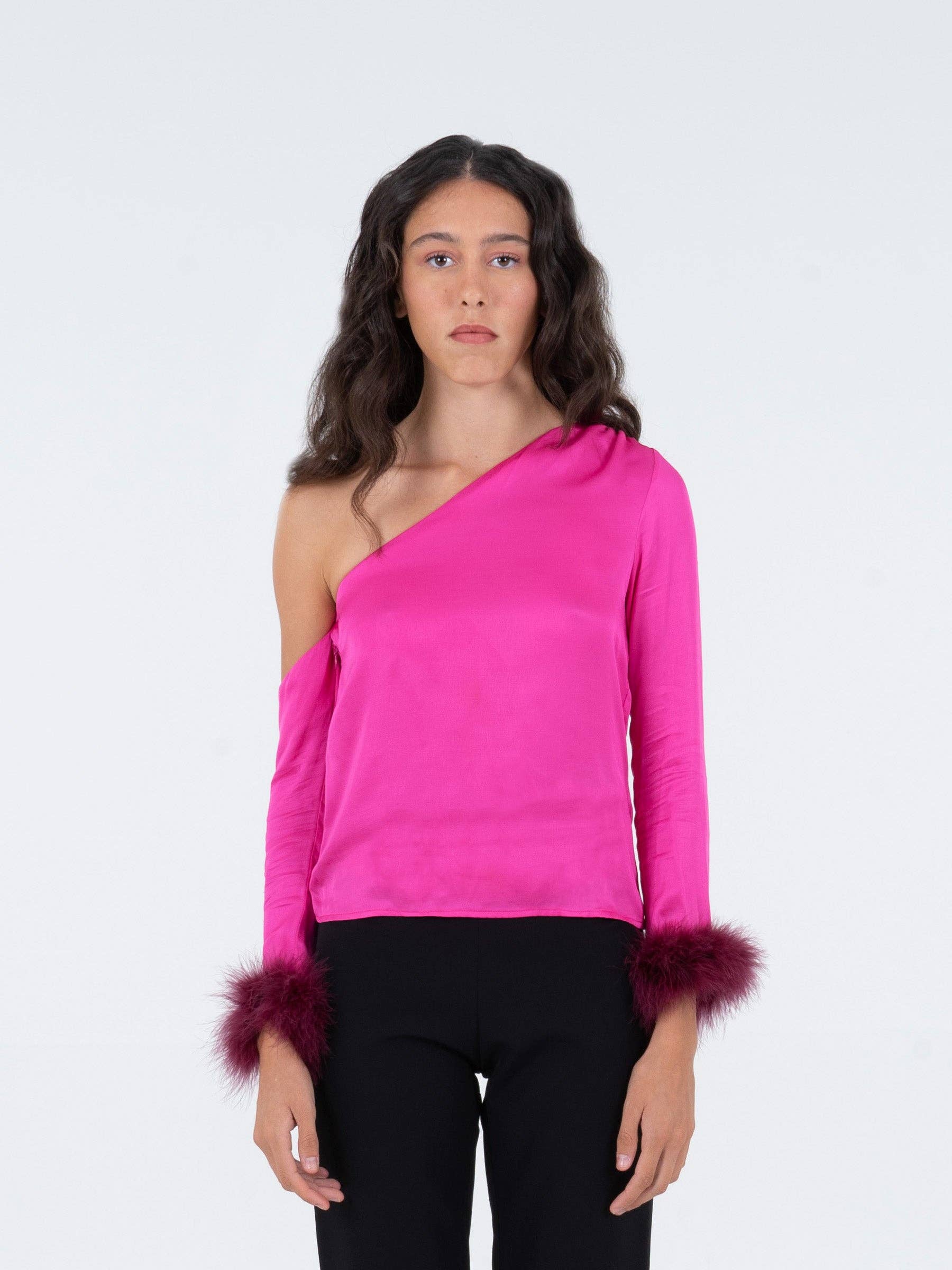 CARMEN SAYS - Wholesale Blouse - Women's - Top asimétrico de plumas0