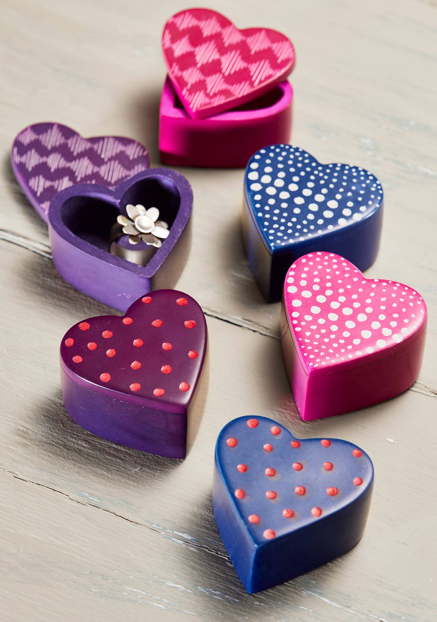 Namaste - Venta al por mayor Joyero/organizador de joyas - Caja de piedra jabón en forma de corazón con tapa2