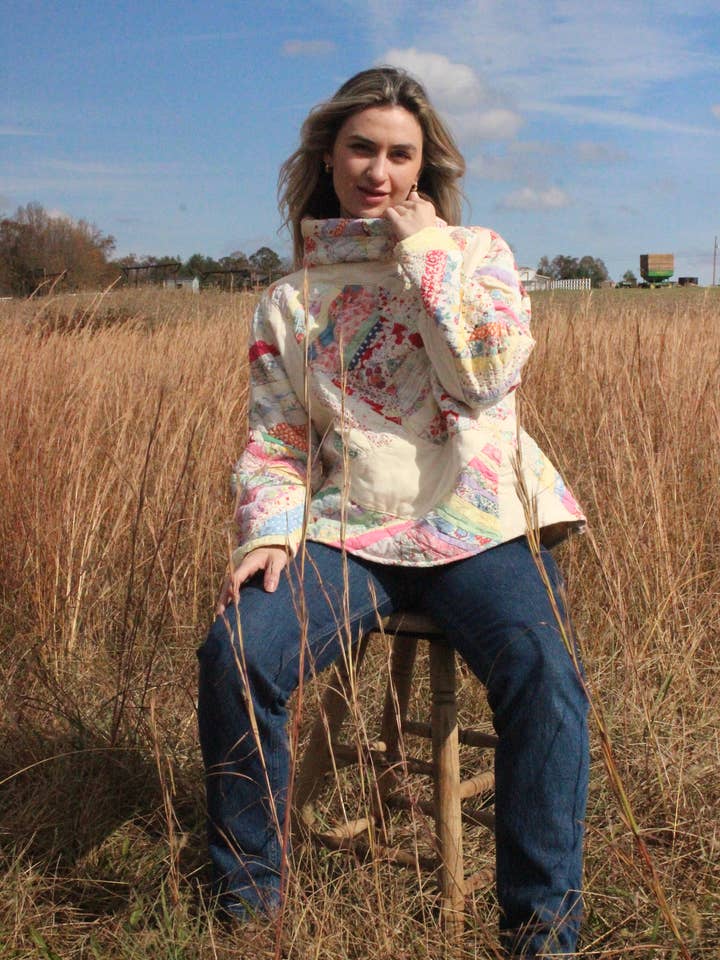 Pull à col montant matelassé // Quilts assortis pour la vente par Reclaim Creative