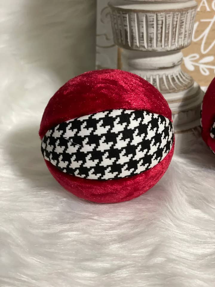Houndstooth Fabric Balls for wholesale by Gigi’s Wreath Room