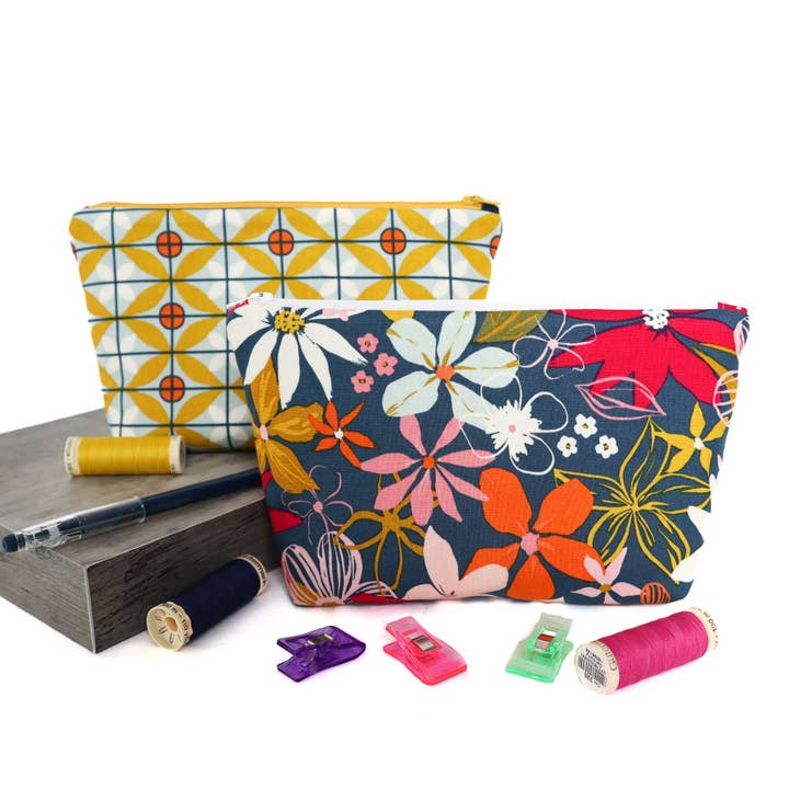 Crosscut Sewing Co. - Wholesale Craft Sewing Kit - Zipper Pouch Sewing Kit - Sewing Project Kit with Fabric for Beginners10