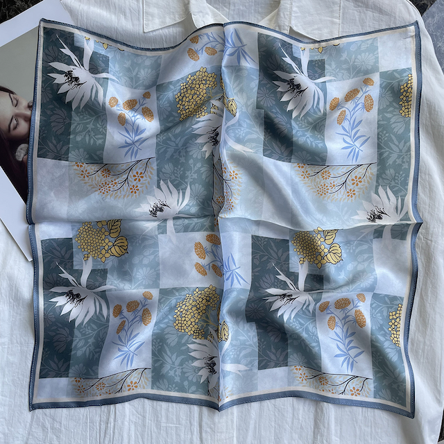 Pretty Persuasions – wholesale Scarf – Women's – S25062 100% Silk Square Scarf (21"x21")11