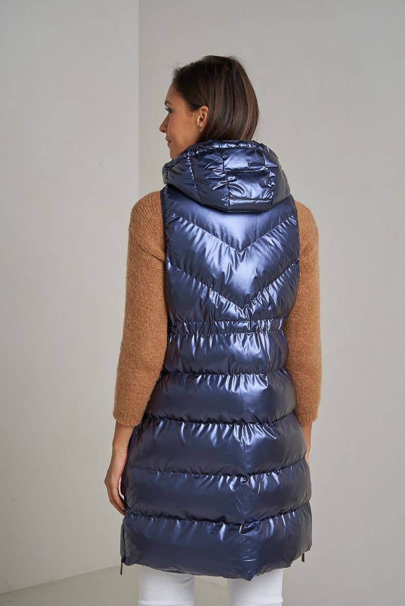 Attrait Paris - Wholesale Puffer Jacket - Women's - Metallic quilted long sleeveless oversized puffer jacket14