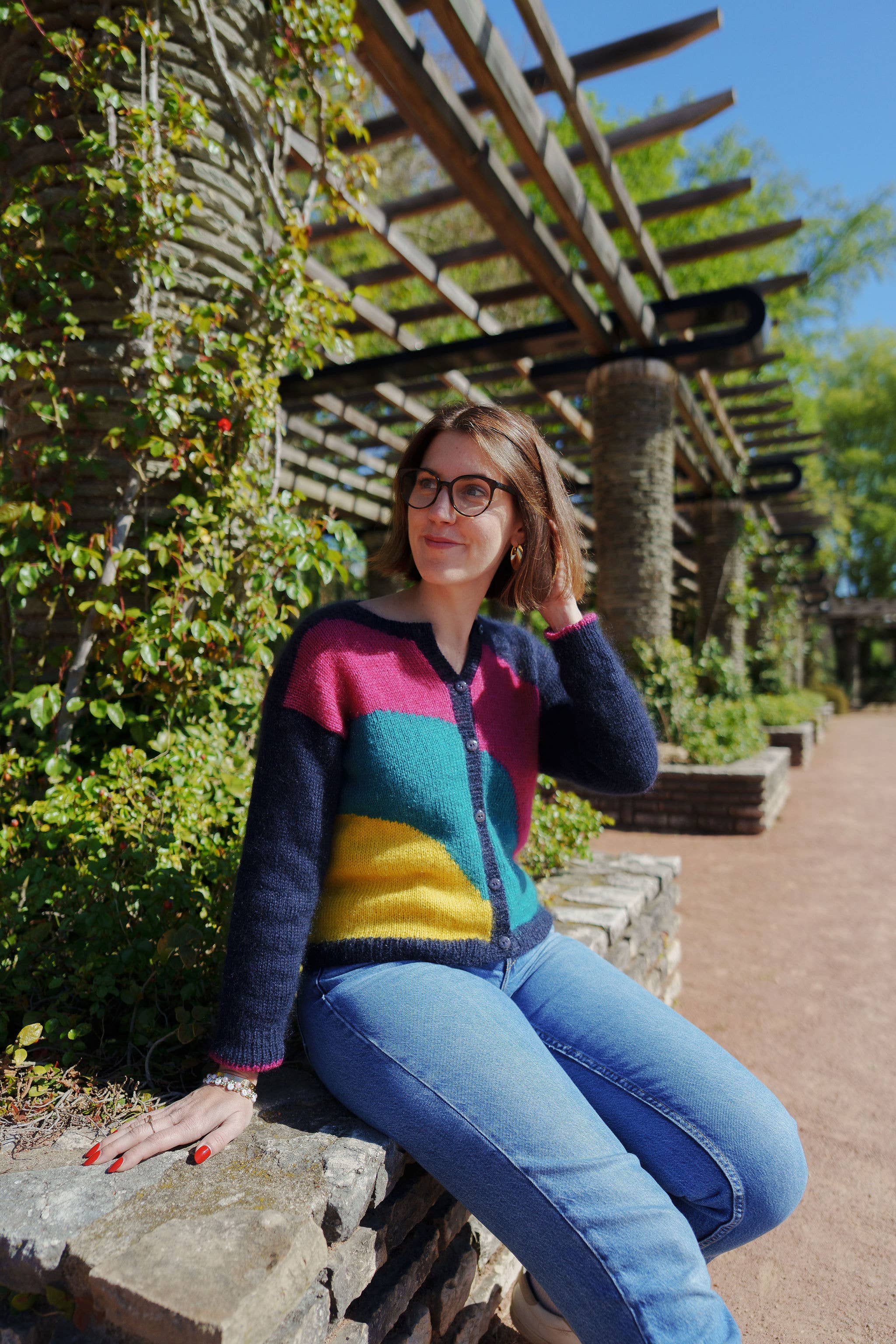 Lise Tailor – wholesale Knitting/Crochet Supplies – Knitting Pattern - Rainbow Cardigan8